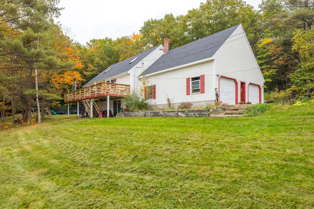 10 Roberts Road Sabattus ME 04280