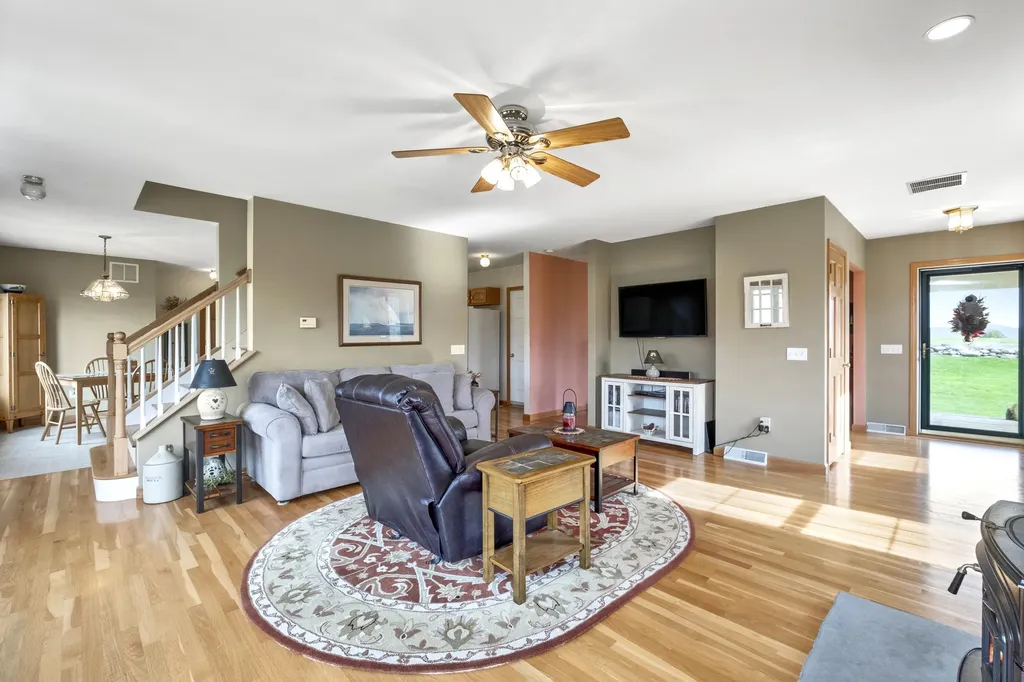1797 Clarry Hill Road Union ME 04862