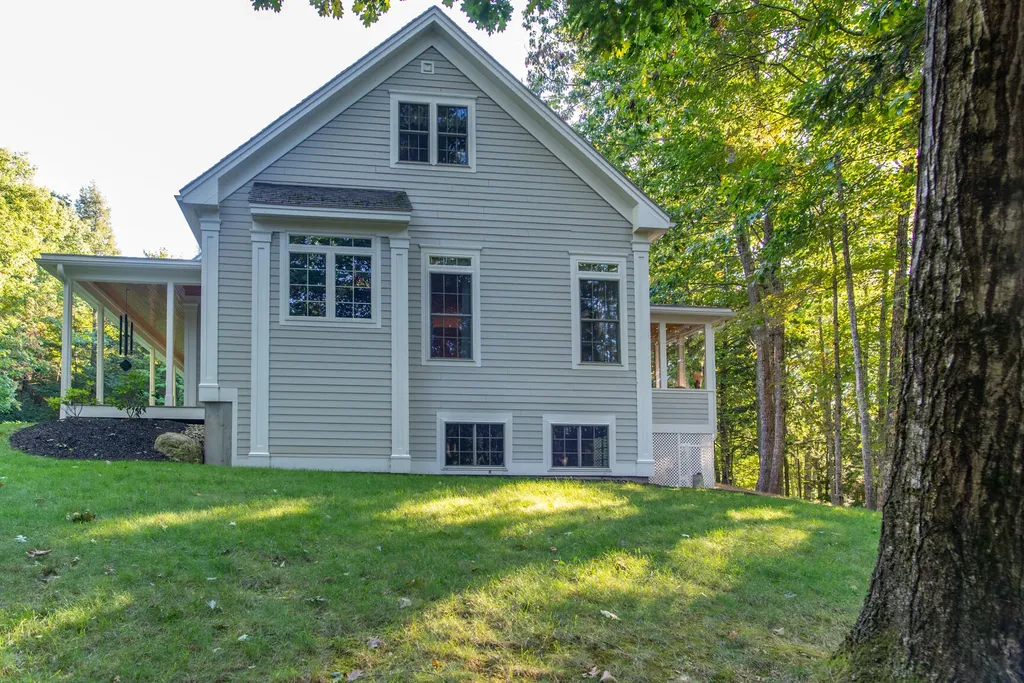 23 Boardwalk Avenue Windham ME 04062