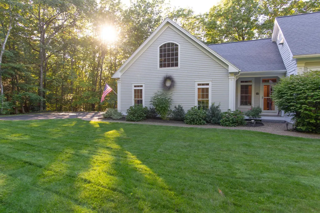 23 Boardwalk Avenue Windham ME 04062