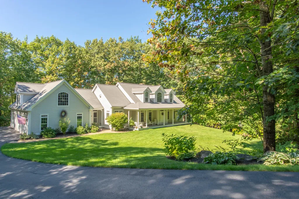 23 Boardwalk Avenue Windham ME 04062