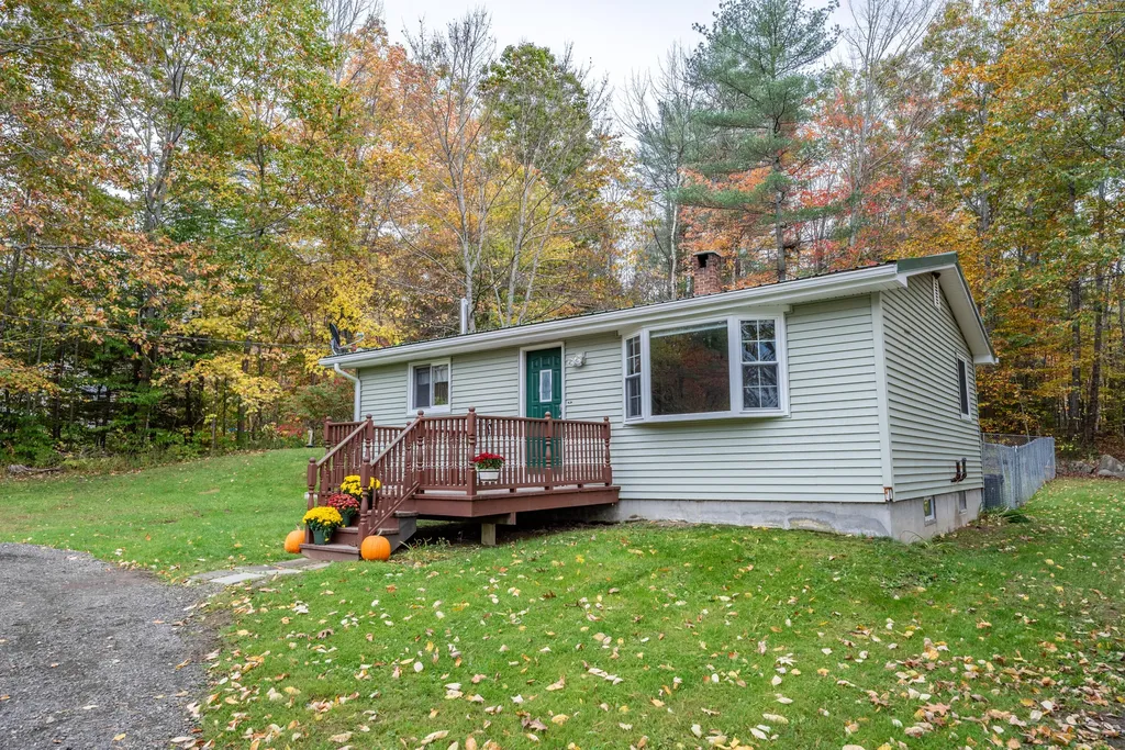2562 N Belfast Avenue Augusta ME 04330