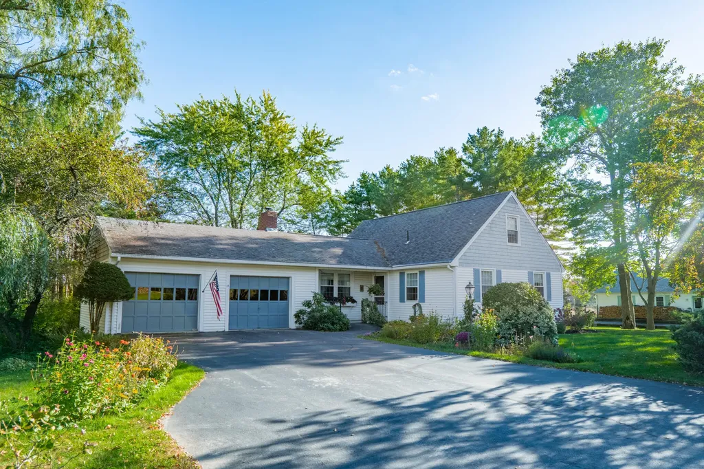 18 Webber Avenue Bath ME 04530