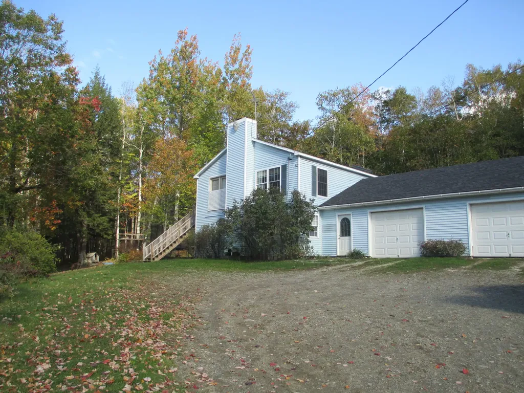 41 Dyer Circle Searsmont ME 04973