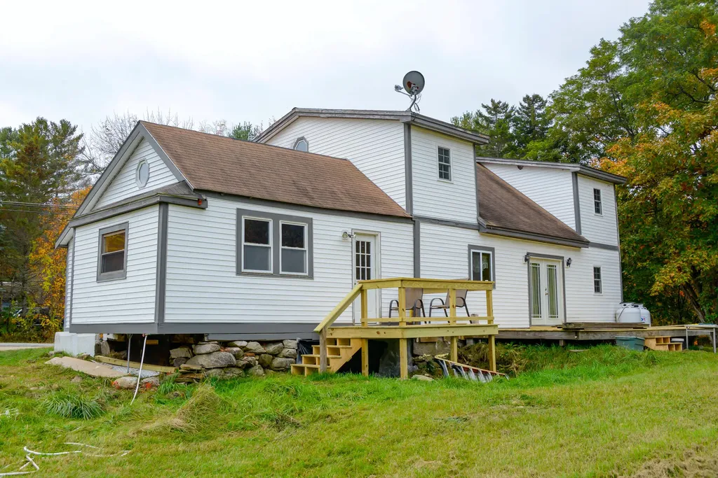 128 Carsley Road Harrison ME 04040