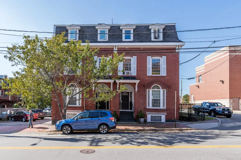 98-100 India Street Portland ME 04101