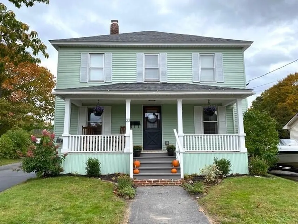 23 Hennessey Avenue Brunswick ME 04011
