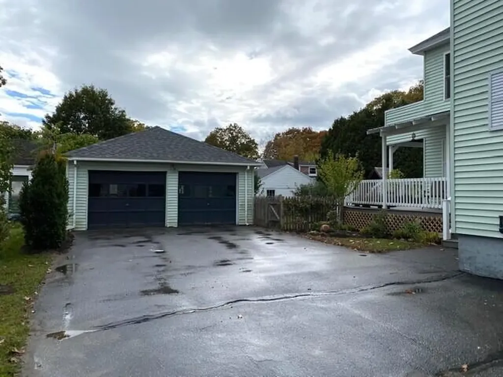 23 Hennessey Avenue Brunswick ME 04011
