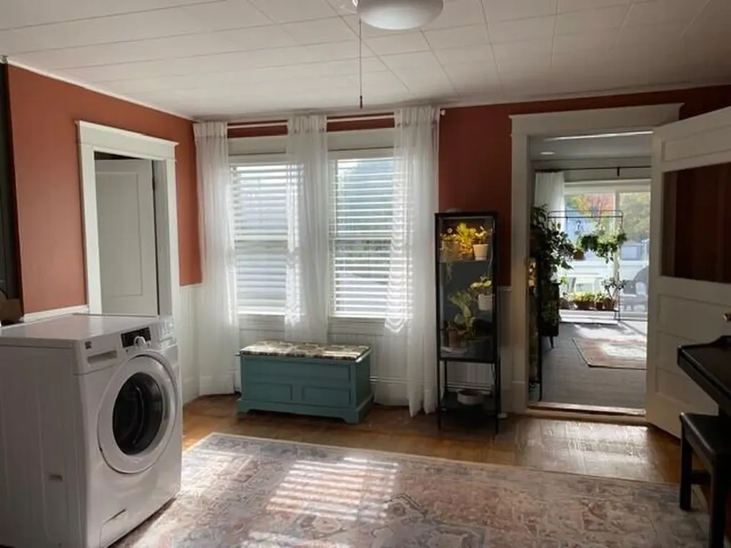 23 Hennessey Avenue Brunswick ME 04011