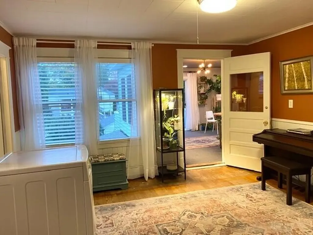 23 Hennessey Avenue Brunswick ME 04011