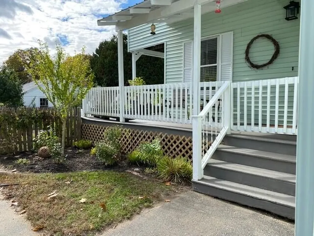 23 Hennessey Avenue Brunswick ME 04011