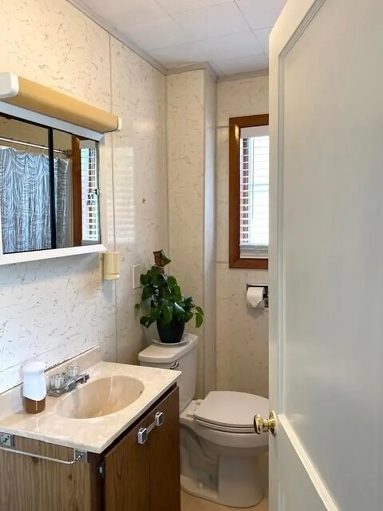 23 Hennessey Avenue Brunswick ME 04011