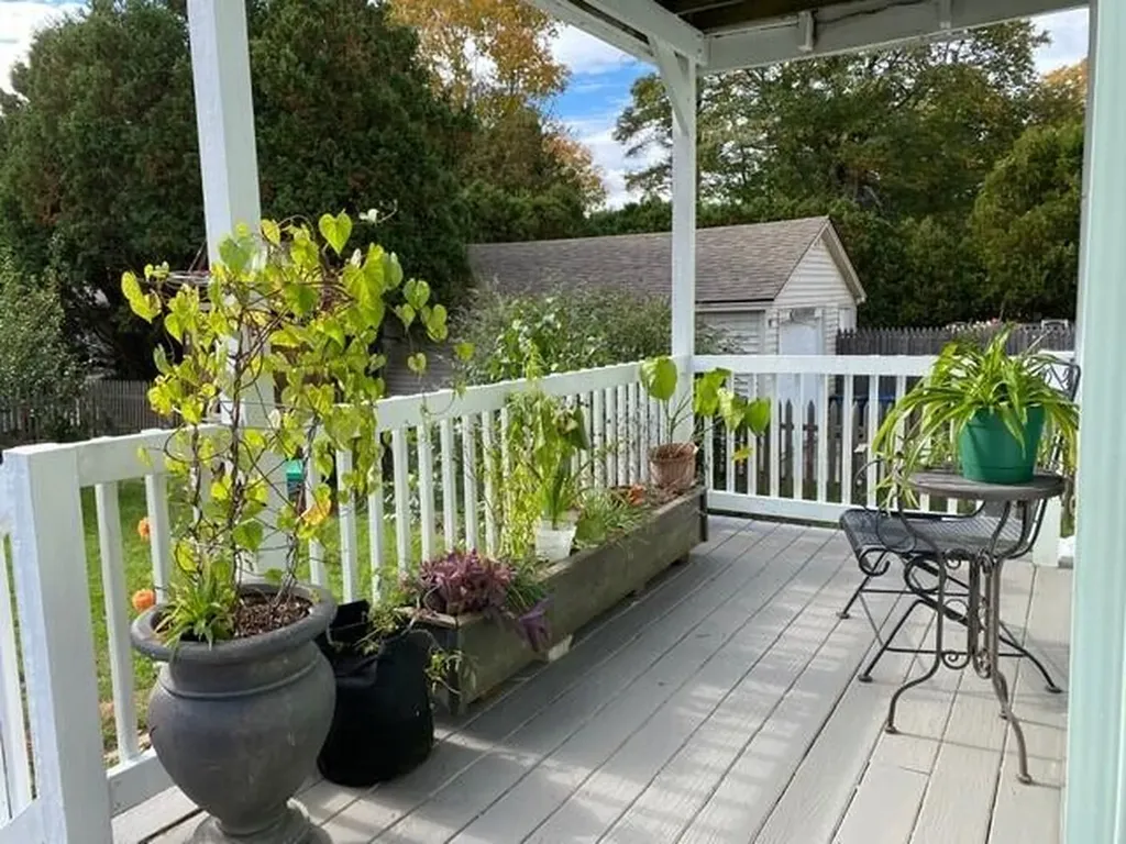 23 Hennessey Avenue Brunswick ME 04011