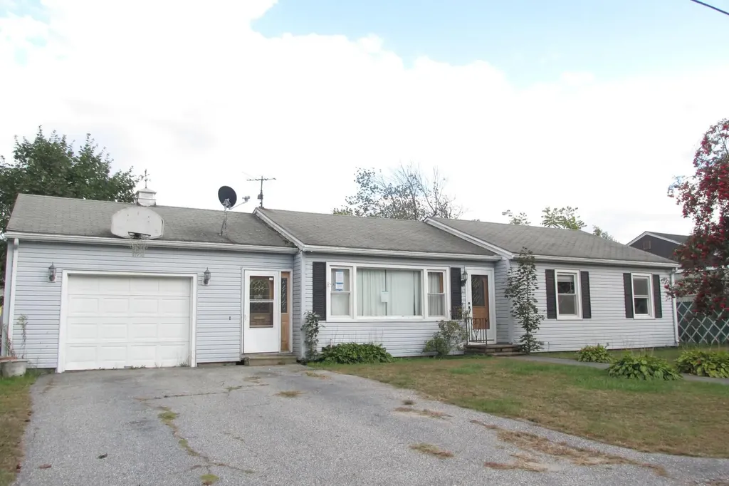 53 Stevens Street Lewiston ME 04240