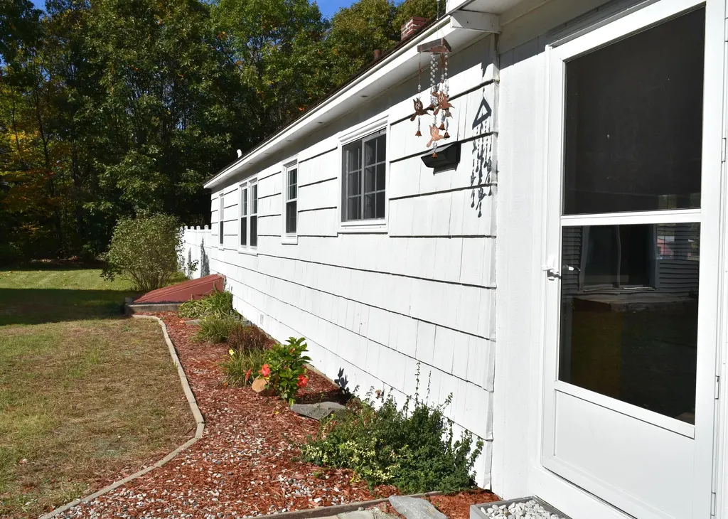 94 Ossipee Trail Limington ME 04049