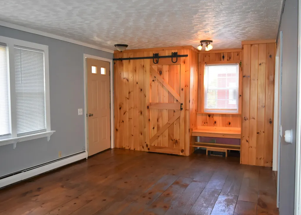 94 Ossipee Trail Limington ME 04049
