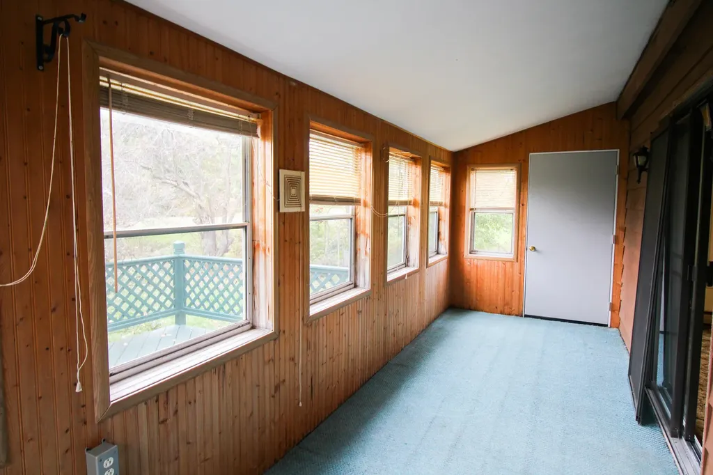 41 Phillips Road Glenburn ME 04401