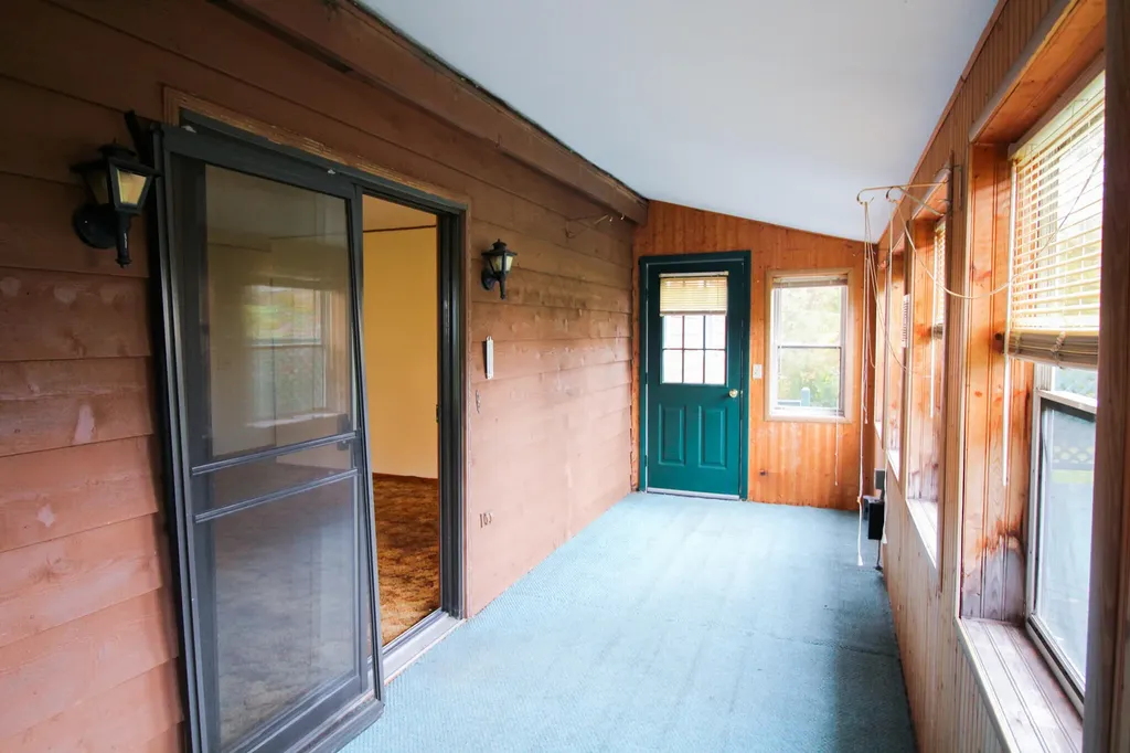 41 Phillips Road Glenburn ME 04401