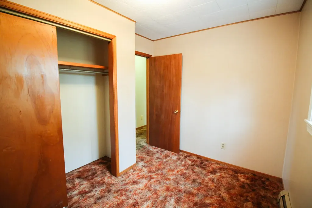 41 Phillips Road Glenburn ME 04401