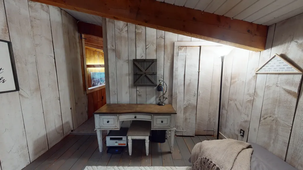 126 Gardiner Road Wales ME 04280