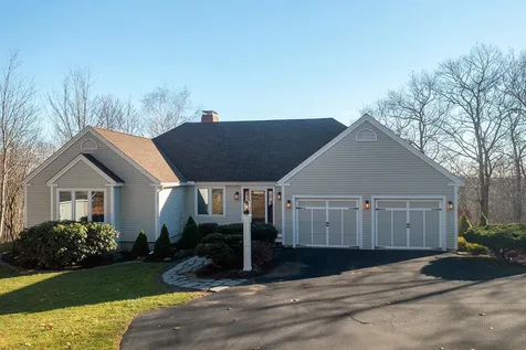 13 Wellington Drive Rockport ME 04856