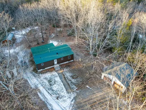 286 Lakeshore Drive Leeds ME 04263