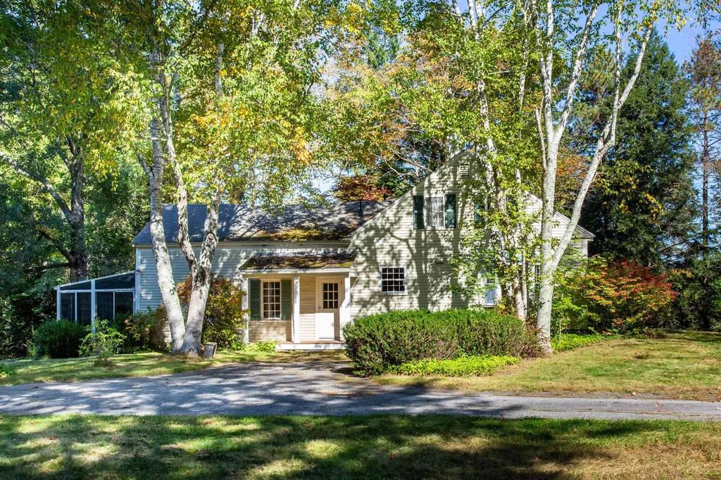 111 Bristol Road Damariscotta ME 04543