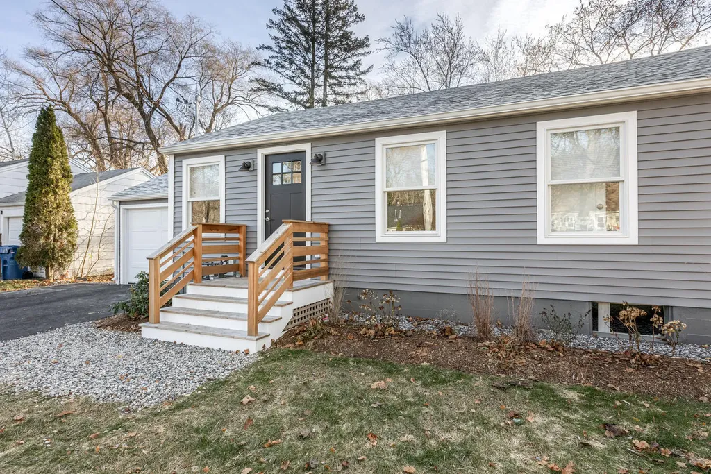 105 Florida Avenue Portland ME 04103