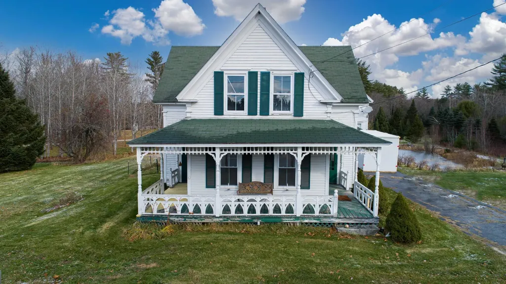 423 Main Street Oxford ME 04270