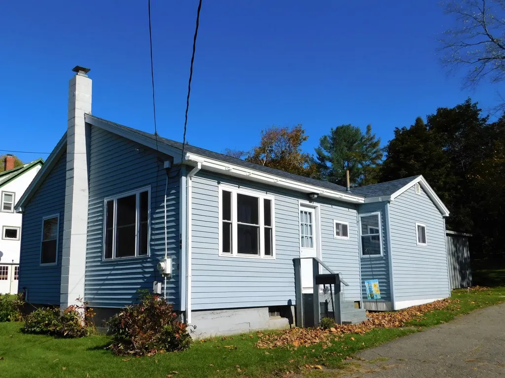 148 Free Street Dexter ME 04930