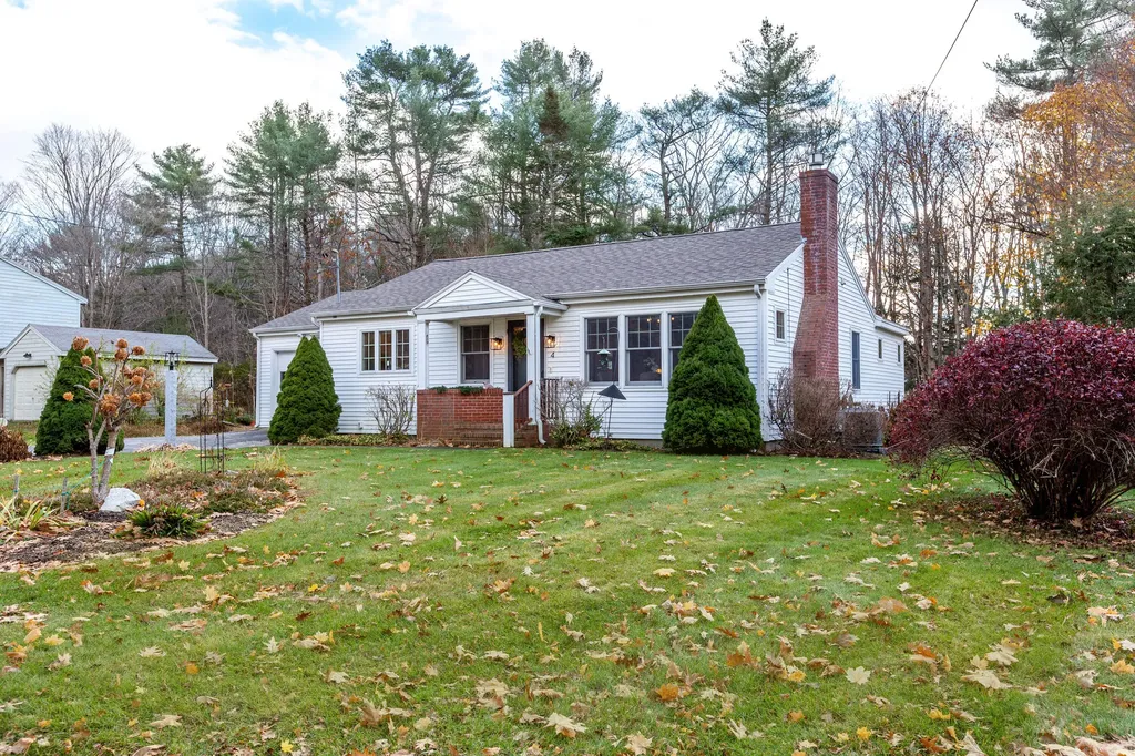 4 Meadowbrook Road Brunswick ME 04011