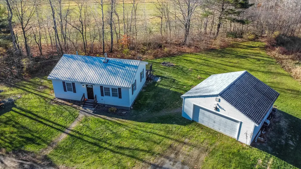 686 Hinckley Road Clinton ME 04927