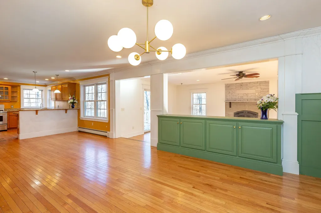 40 Jennifer Drive Auburn ME 04210