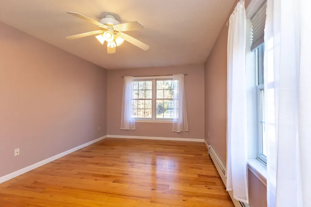 40 Jennifer Drive Auburn ME 04210