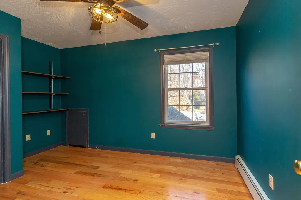 40 Jennifer Drive Auburn ME 04210