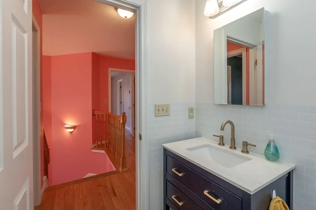 40 Jennifer Drive Auburn ME 04210