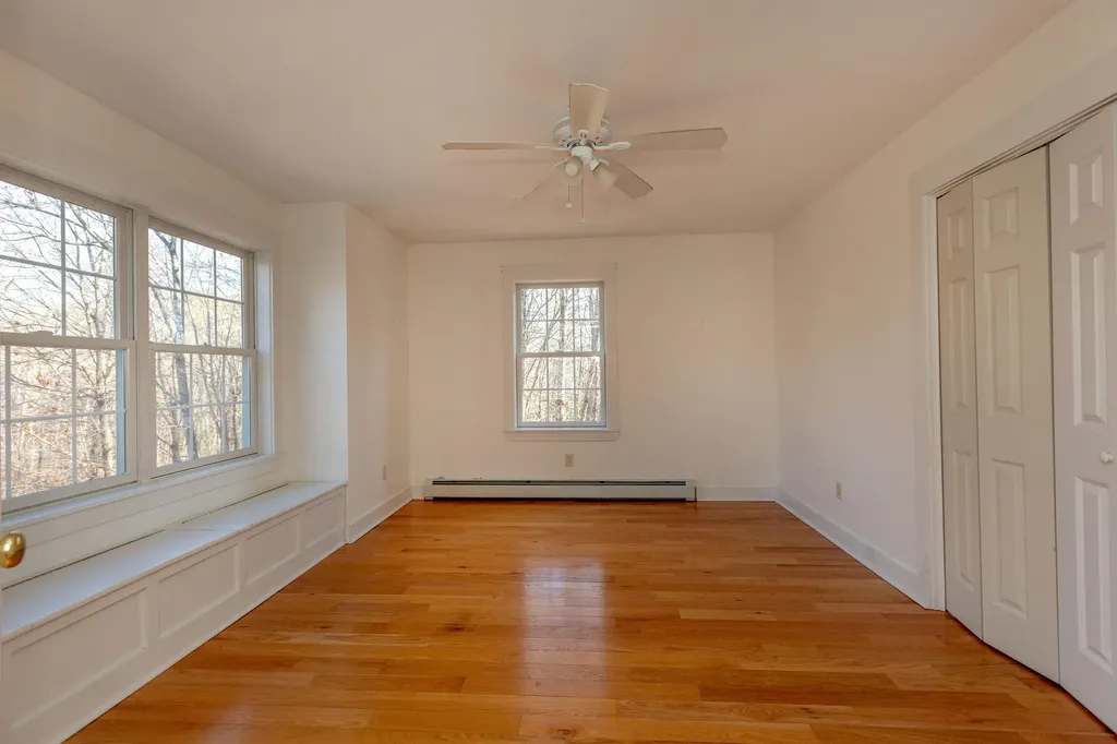 40 Jennifer Drive Auburn ME 04210