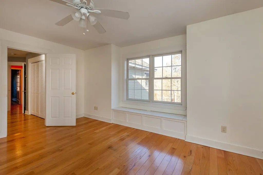 40 Jennifer Drive Auburn ME 04210