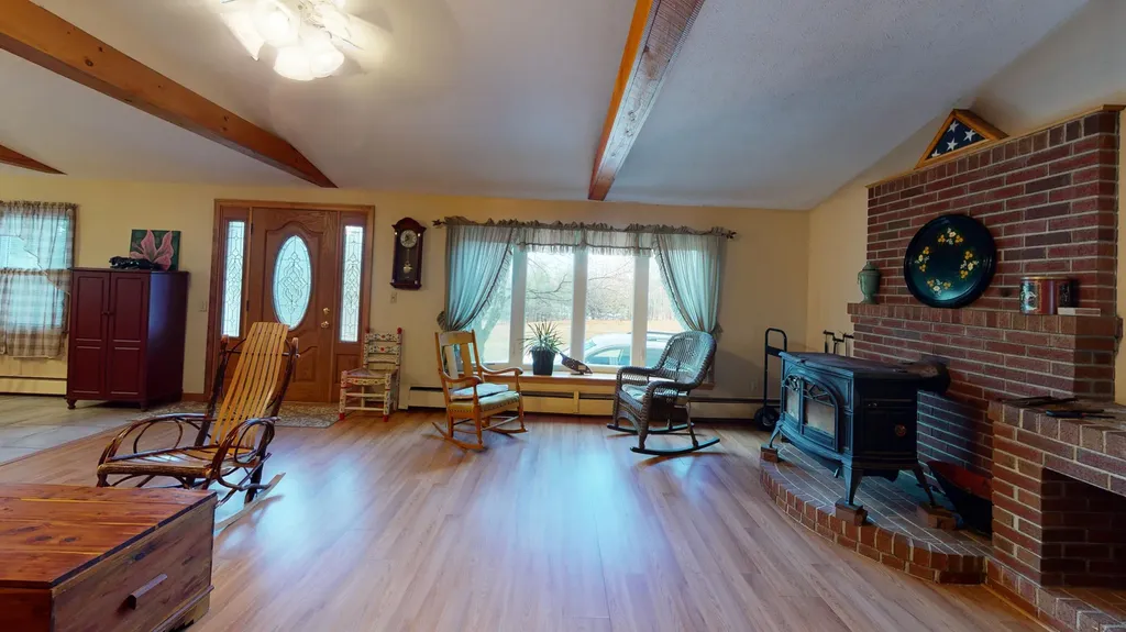 81 Woodman Hill Road Minot ME 04258