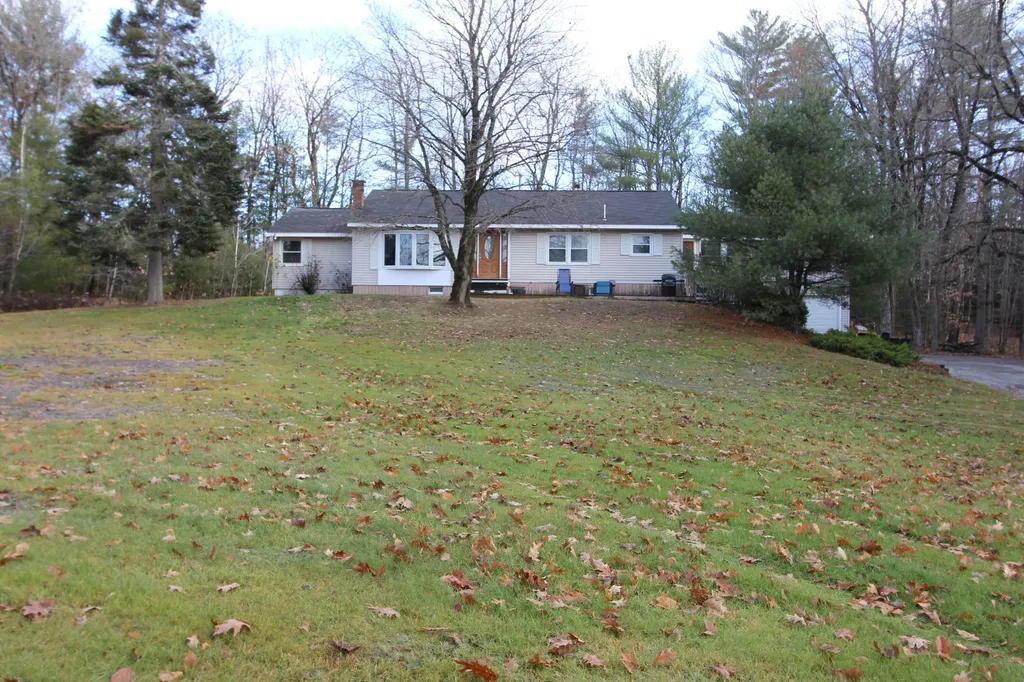 81 Woodman Hill Road Minot ME 04258