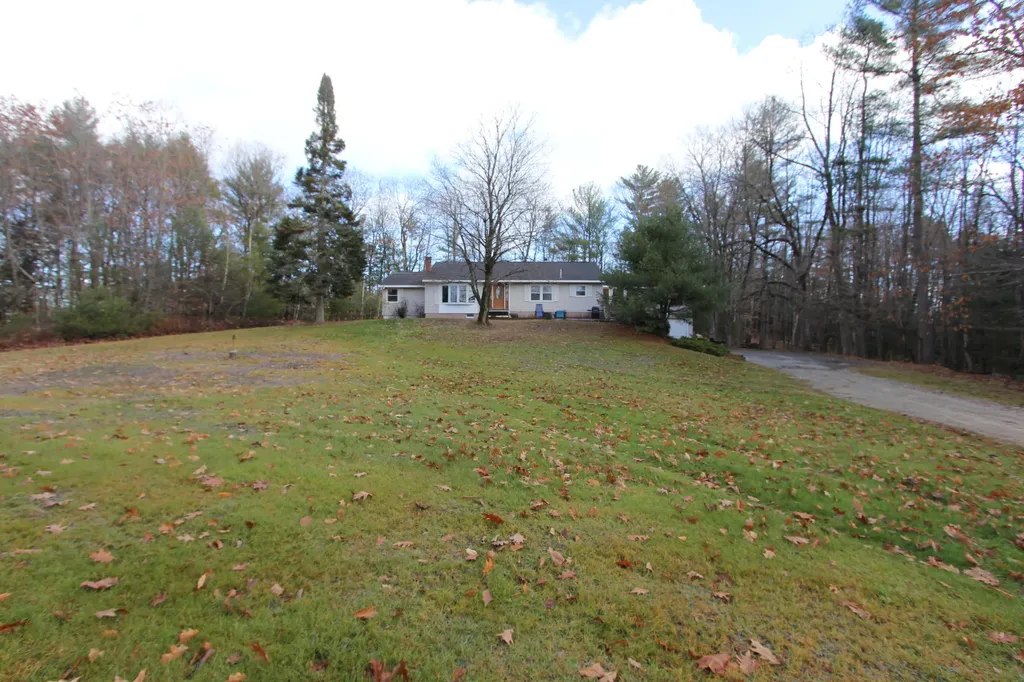 81 Woodman Hill Road Minot ME 04258