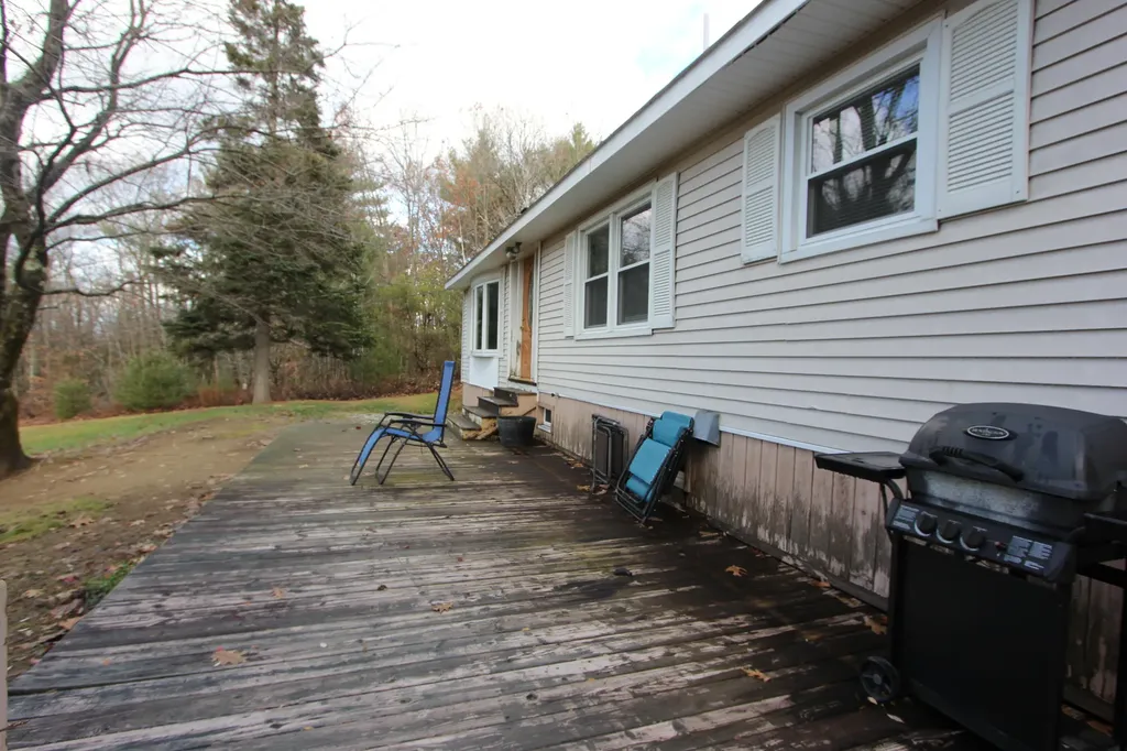 81 Woodman Hill Road Minot ME 04258