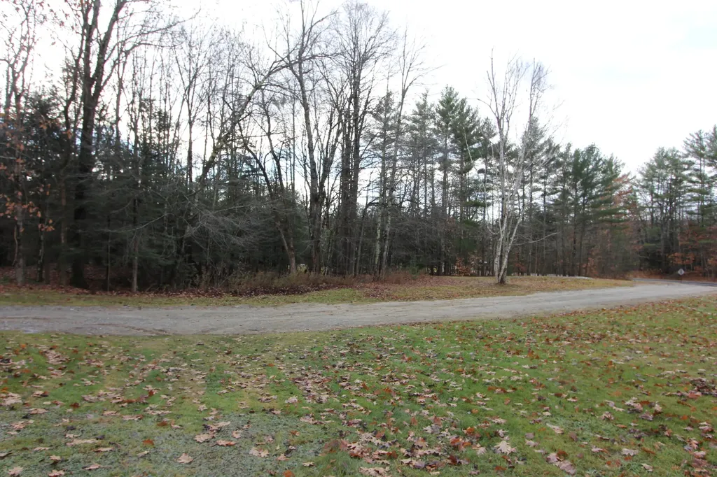 81 Woodman Hill Road Minot ME 04258