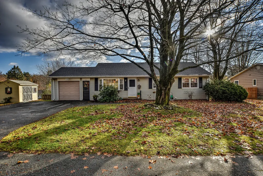 31 Stevens Street Lewiston ME 04240