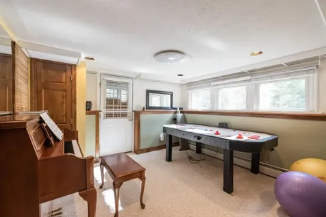 15 Longwood Drive Kennebunk ME 04043