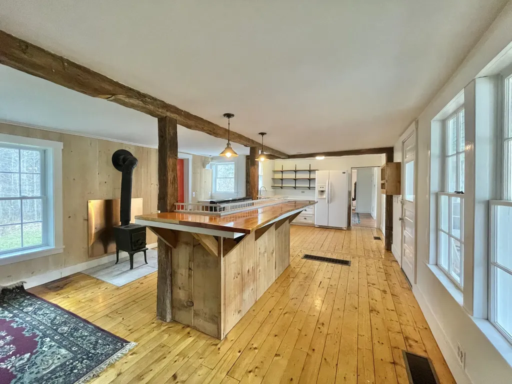 863 Beach Road Lincolnville ME 04849