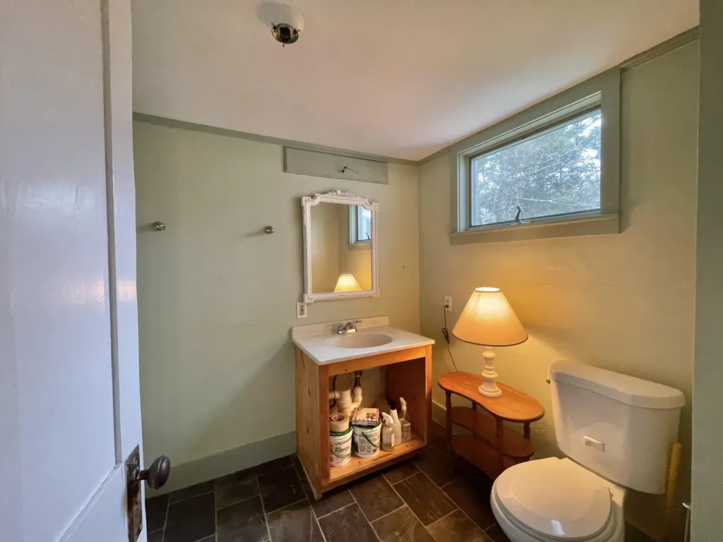 863 Beach Road Lincolnville ME 04849