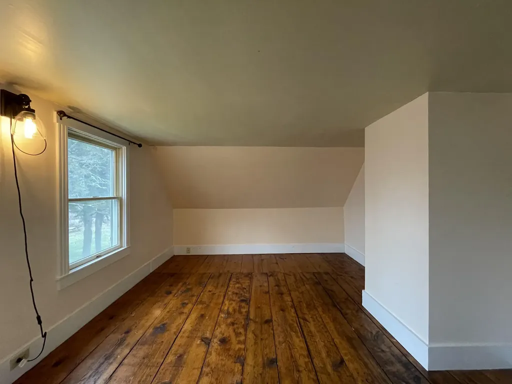 863 Beach Road Lincolnville ME 04849