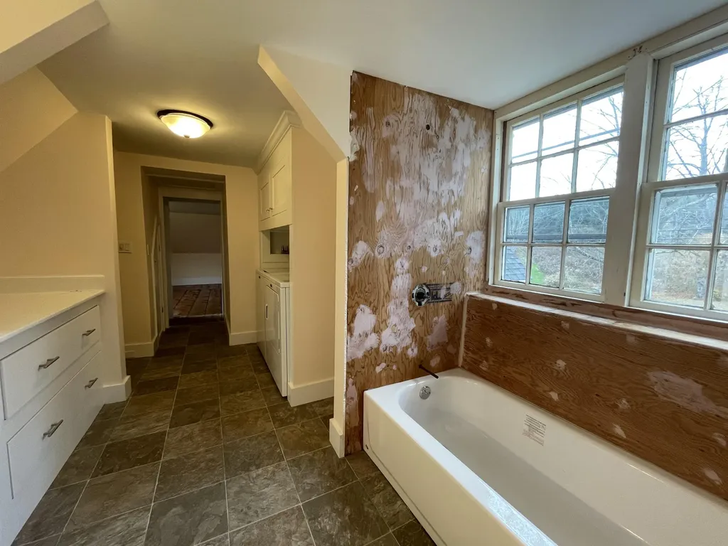 863 Beach Road Lincolnville ME 04849