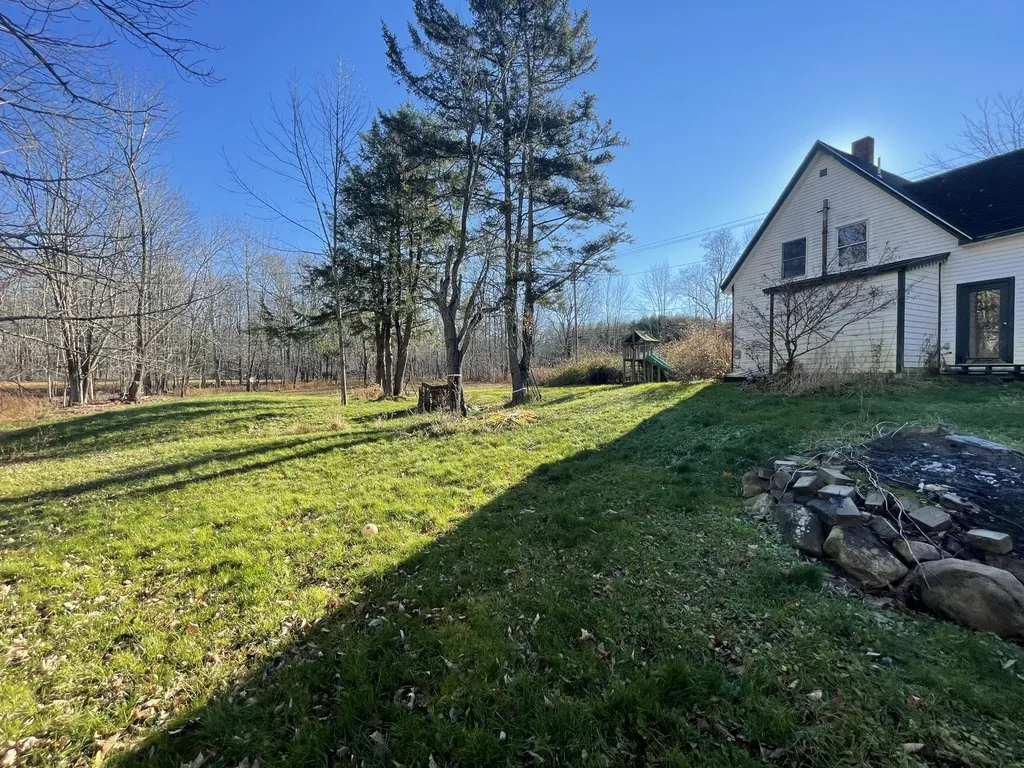 863 Beach Road Lincolnville ME 04849